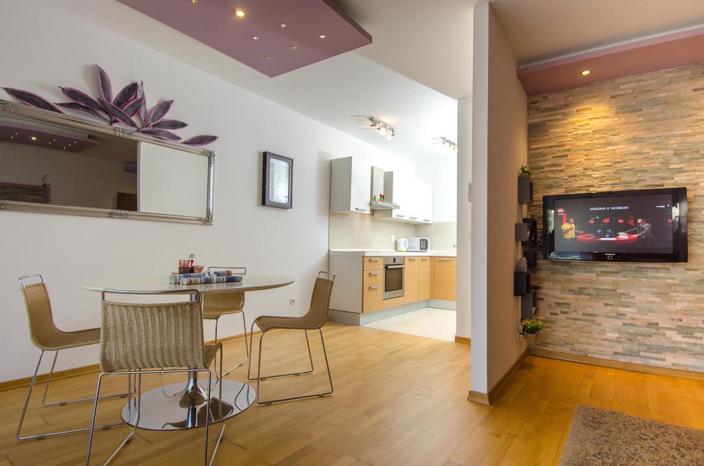 Deluxe Apartment Bagaric Trogir Room photo